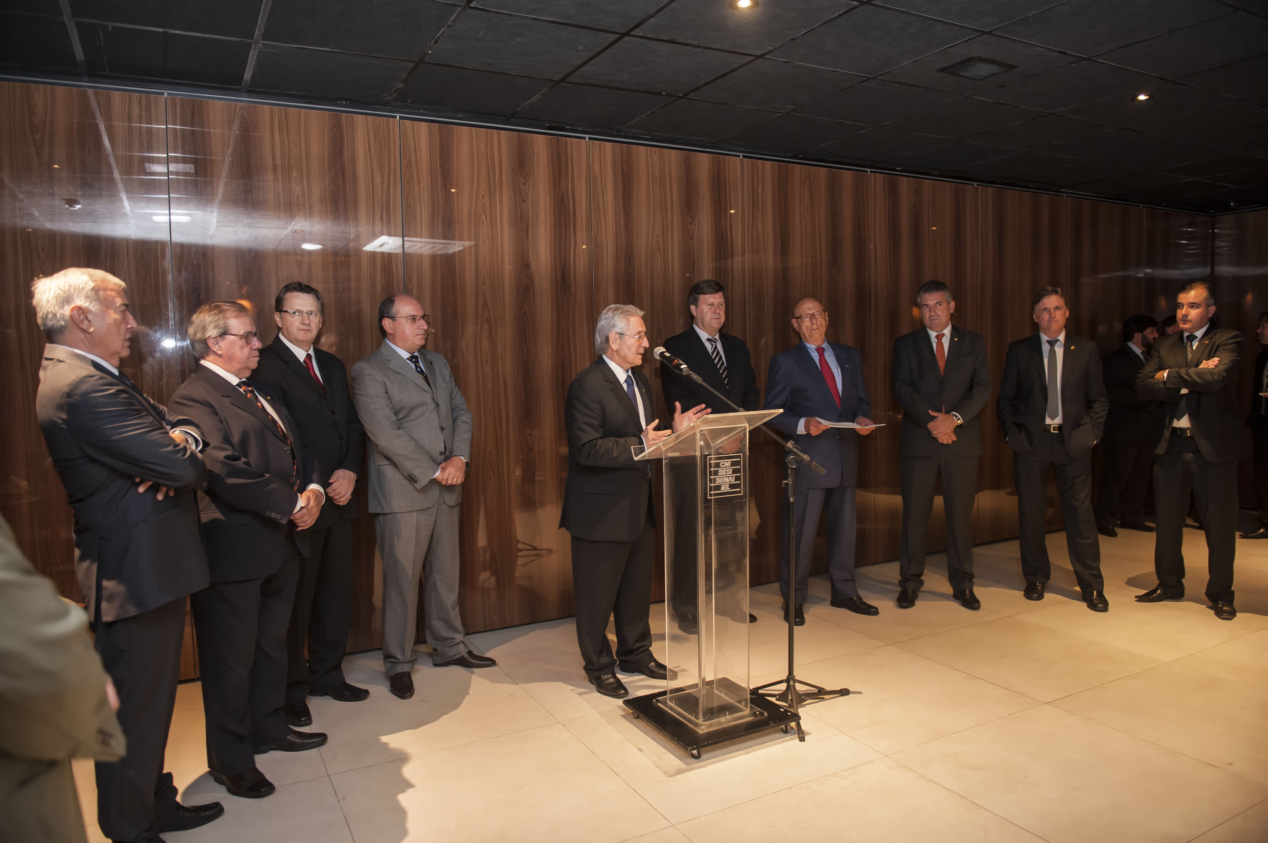 Imagem 995 no node 2761