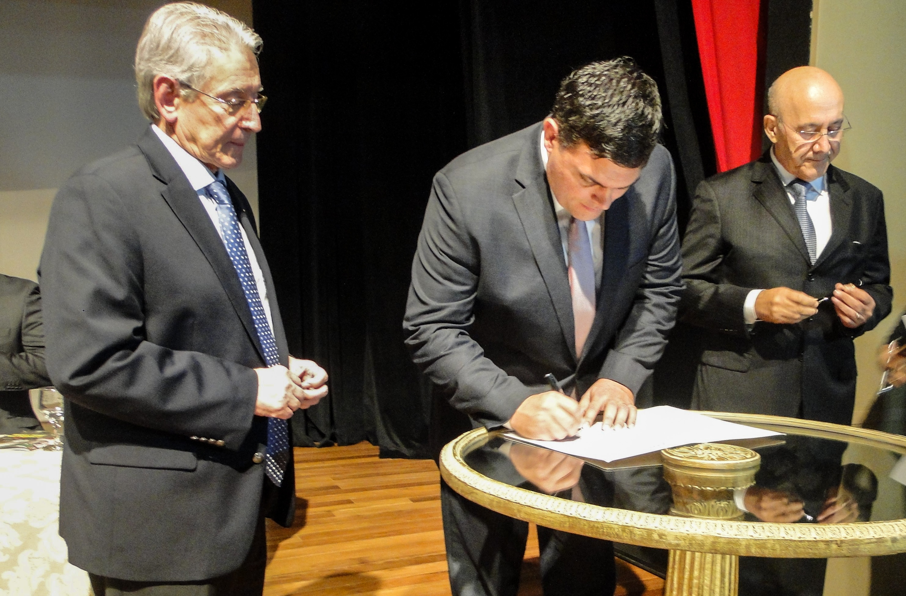 Imagem 2615 no node 4687