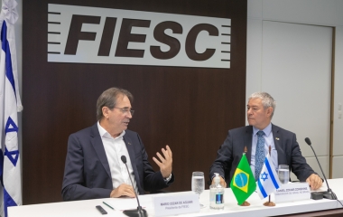 FIESC debate negócios com Israel