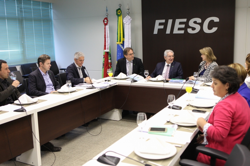 Encontro destacou as principais ações da FIESC na área educacional. Foto: Filipe Scotti