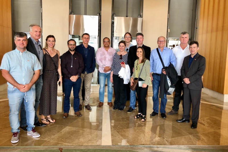 Comitiva durante visita técnica 