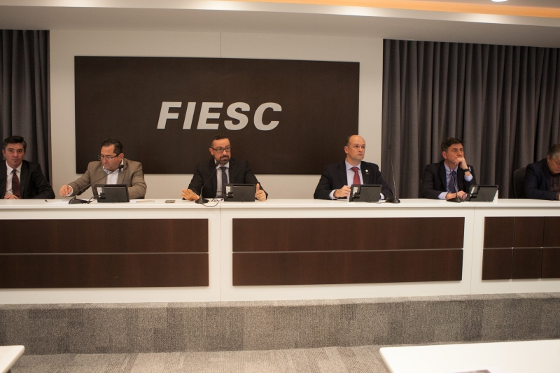 Painel de encerramento com os palestrantes. Foto: Filipe Scotti