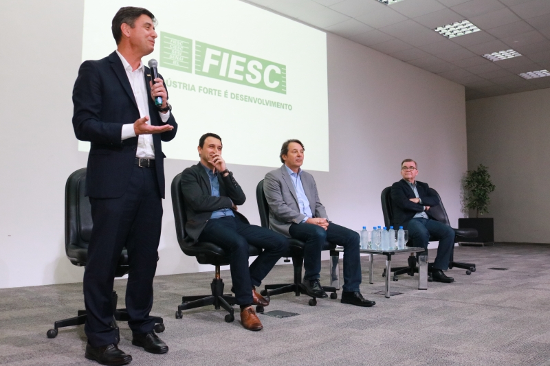 Diretoria executiva durante anúncio da unificação da gestão (foto: Ivonei Fazzioni) 