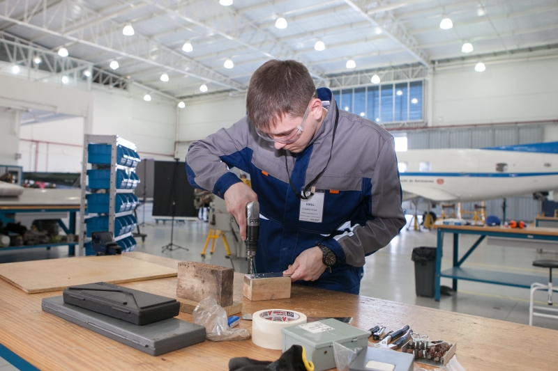 Alunos russos utilizaram estrutura do SENAI em Palhoça para se preparar para ao torneio internacional de educação profissional. Foto: Filipe Scotti