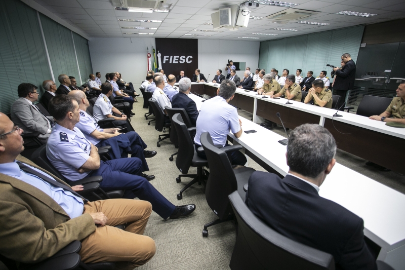 Encontro foi realizado na FIESC na noite desta quinta-feira (26) (foto: Marcos Campos)