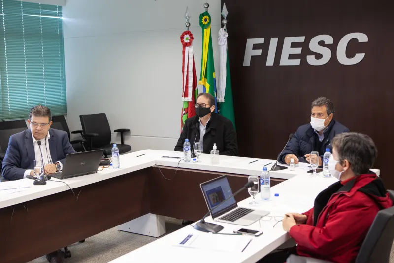 Apresentação dos dados foi transmitida pelo canal da FIESC no YouTube. Foto: Filipe Scotti