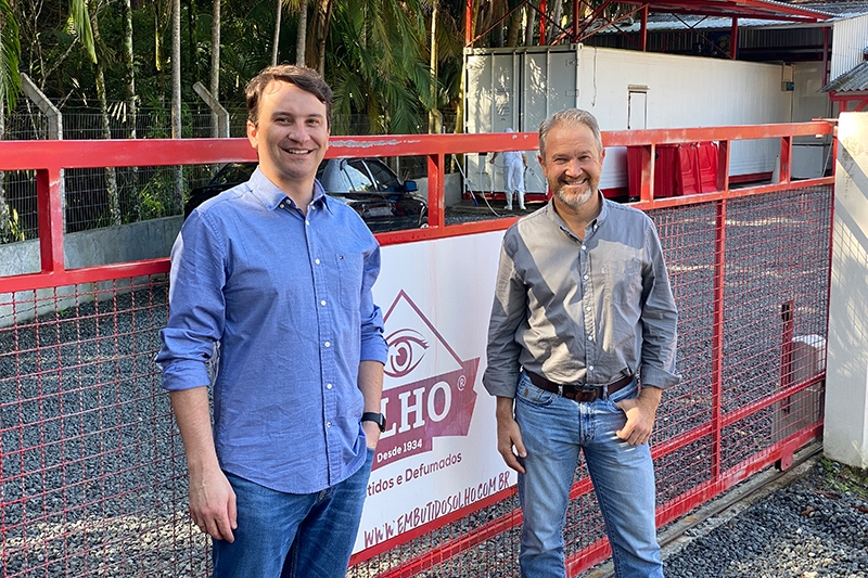 Bergamo e Konell: sucesso da marca justifica duplicação da planta da Olho, em Pomerode.
