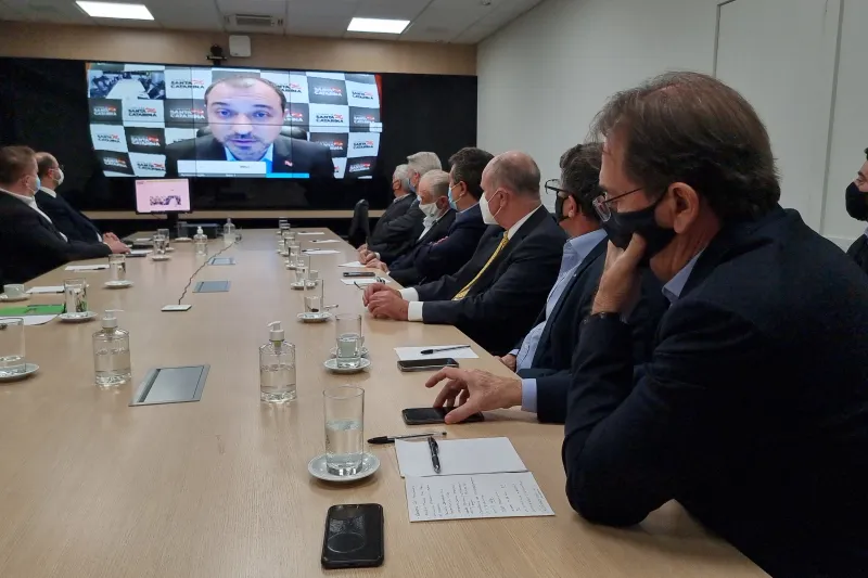 Reunião entre lideranças empresariais e o governador foi realizada nesta quarta-feira, dia 10 (foto: divulgação Governo SC)