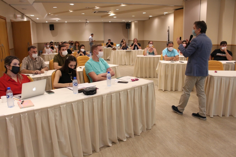 Enrico Cietta conduziu capacitação em Rio do Sul. Foto: Debora Claudio