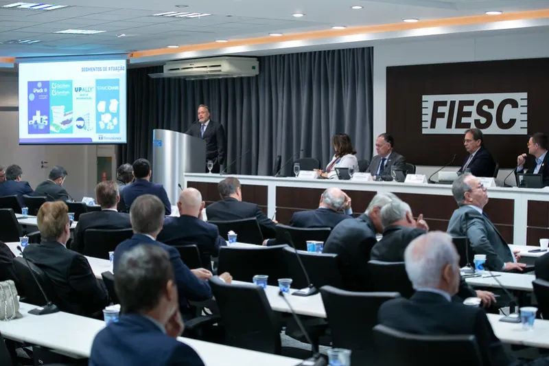 Tema foi tratado nesta sexta, durante a reunião de diretoria da FIESC (foto: Felipe Scotti) 