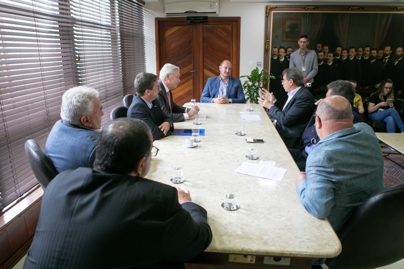 COFEM discute agenda do setor produtivo com o presidente da ALESC