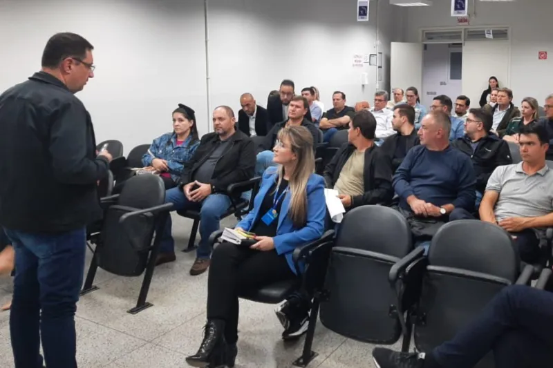 Encontro realizado em Tubarão nesta segunda-feira, dia 7. 