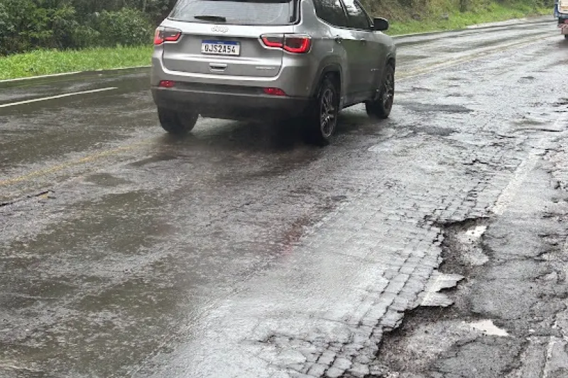 Situação do trecho da BR-282, no km 620,8 (foto: Ricardo Saporiti)