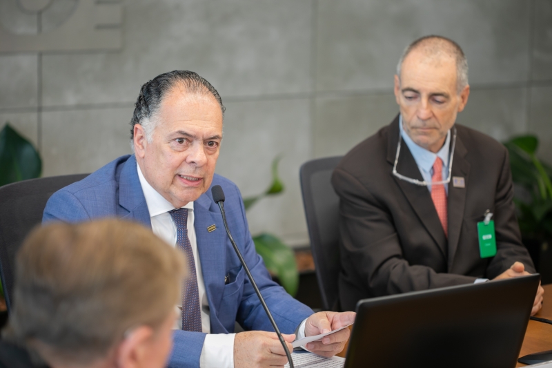 Gilberto Seleme, presidente da FIESC. “SC tem emprego para quem precisa.”