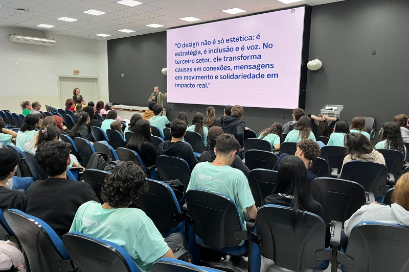 Estudantes do SENAI de São José criam identidade visual para instituições sociais