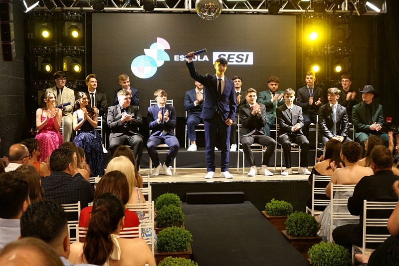 Escola SESI de Rio do Sul forma a primeira turma de Ensino Médio