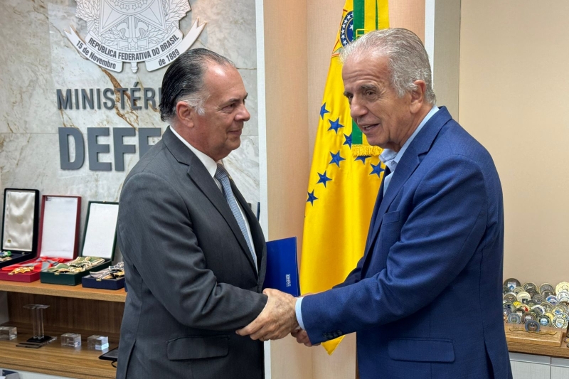 Ministro da Defesa confirma participação na SC Expo Defense em encontro com presidente da FIESC