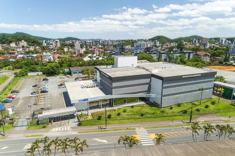 Centros serão instalados junto ao Instituto SENAI de Inovação em Joinville