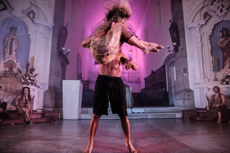 Encenação conta a história da santa aclamada padroeira do Brasil (foto: Daniela Coriolano)