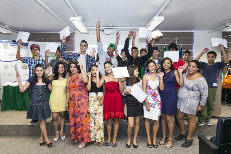 No Vale do Itajaí, 20 jovens concluíram a primeira etapa do Novos Caminhos. Foto: Marcos Campos