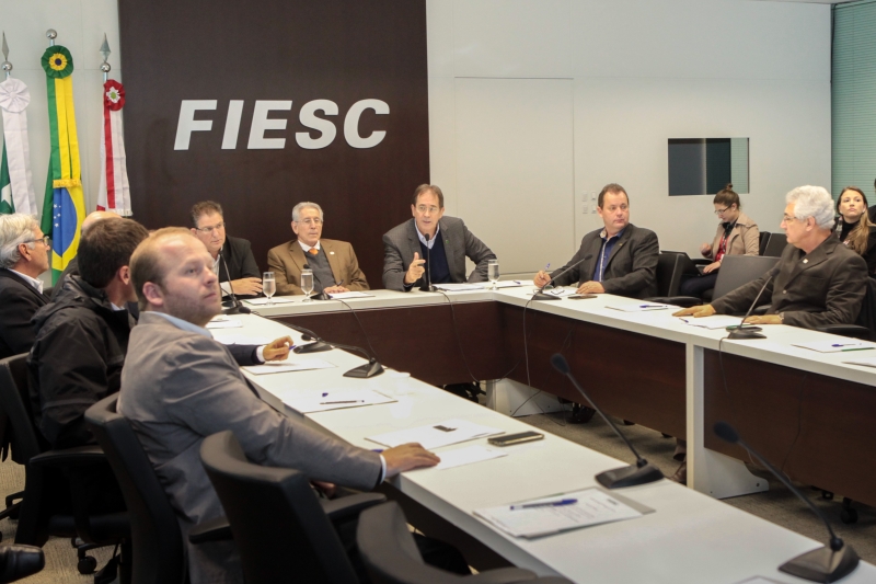 Reunião da Câmara debateu aviação regional e índices de acidentes em rodovias federais (foto: Heraldo Carnieri)