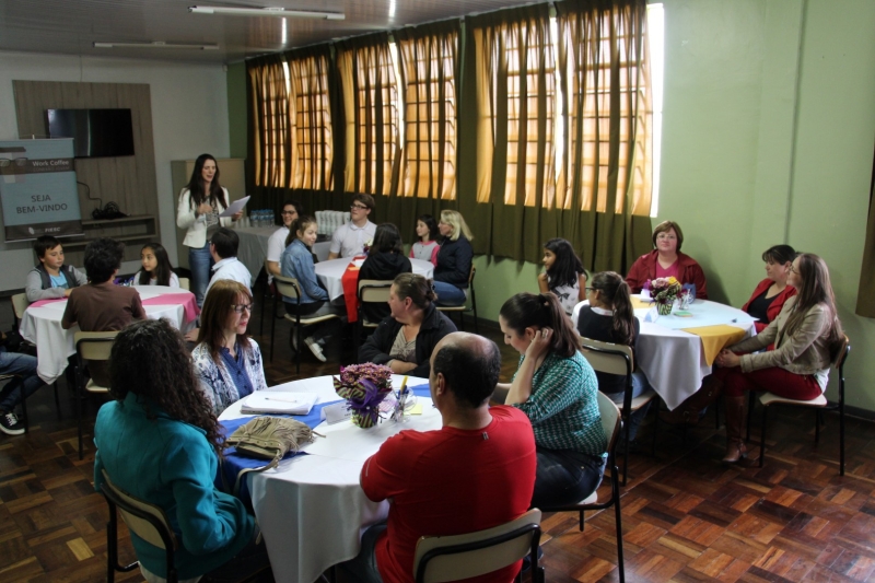 Encontro ocorreu na Escola Básica Municipal Henrique Júlio Berger. Foto: Angela Cardoso