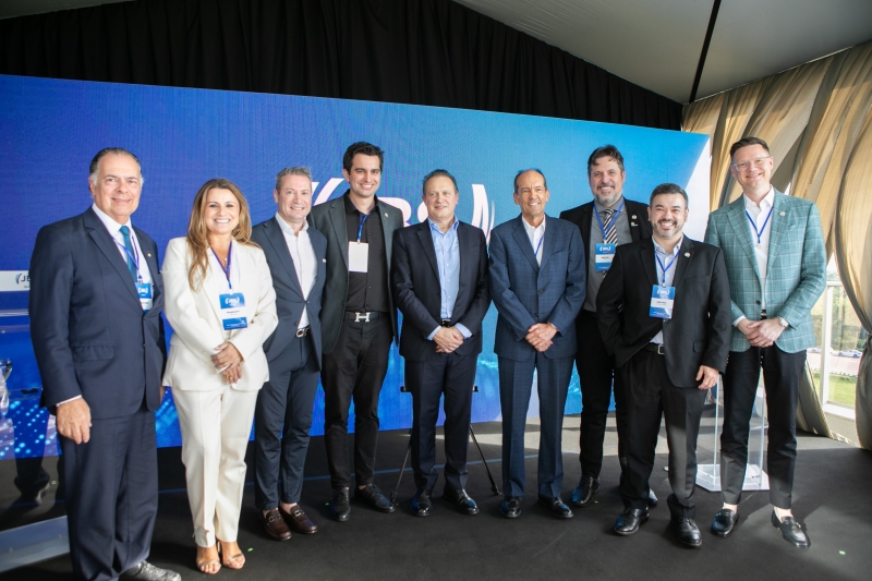 Seleme (e) acompanhou a solenidade de inauguração da JBS Biotech. Foto: Filipe Scotti